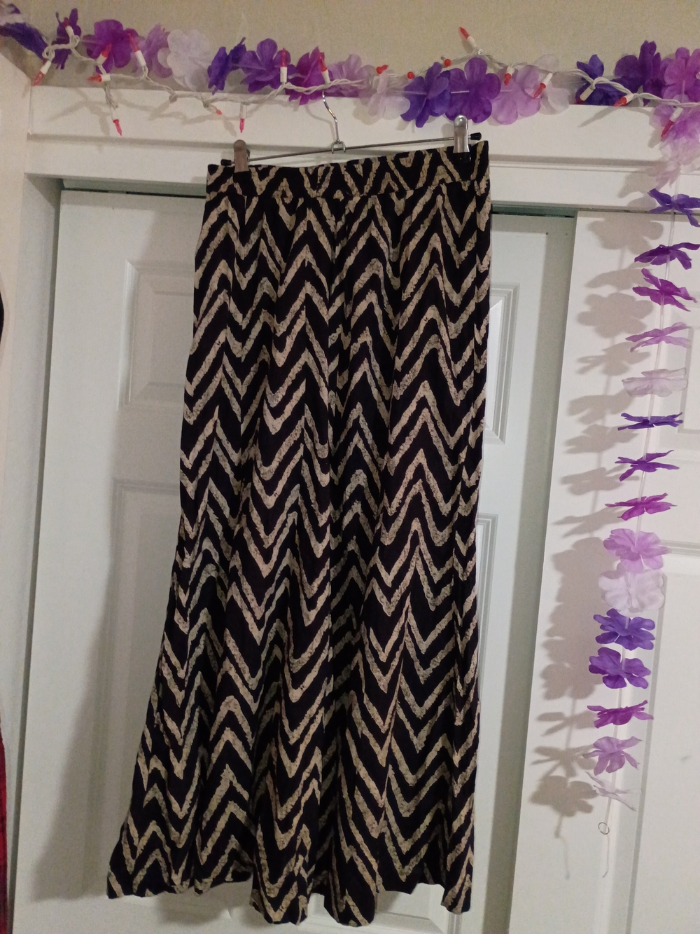 Womens Black and Cream Chevron Maxi Pants